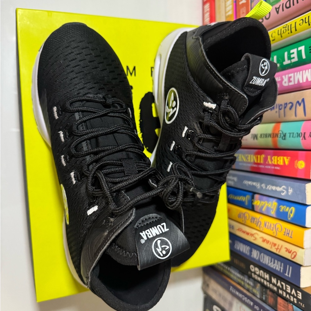 Zumba Fitness Black and White Sneakers - Picture 3 of 5